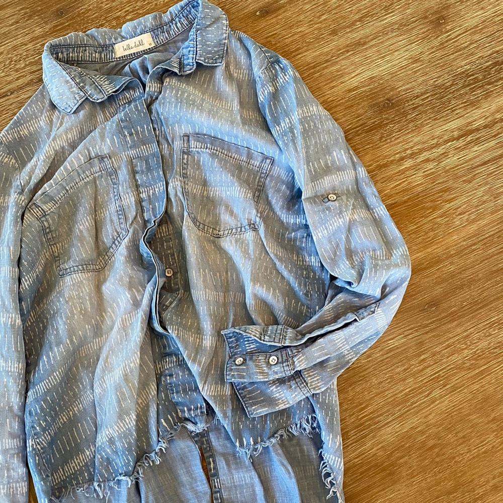 Bella Dahl Split Hem Chambray Button Front Shirt - image 5